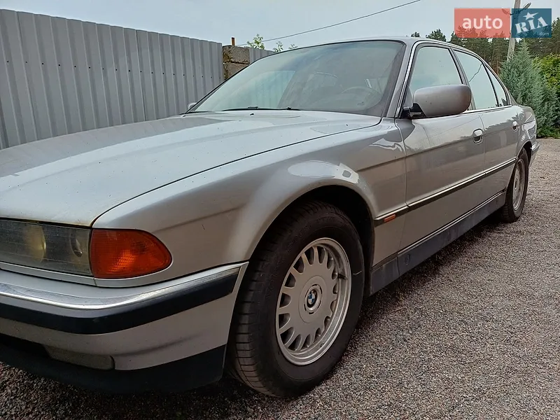 BMW 7 Series 1997 VIN WBAGE21070DJ39090 фото оголошення 24 з 52