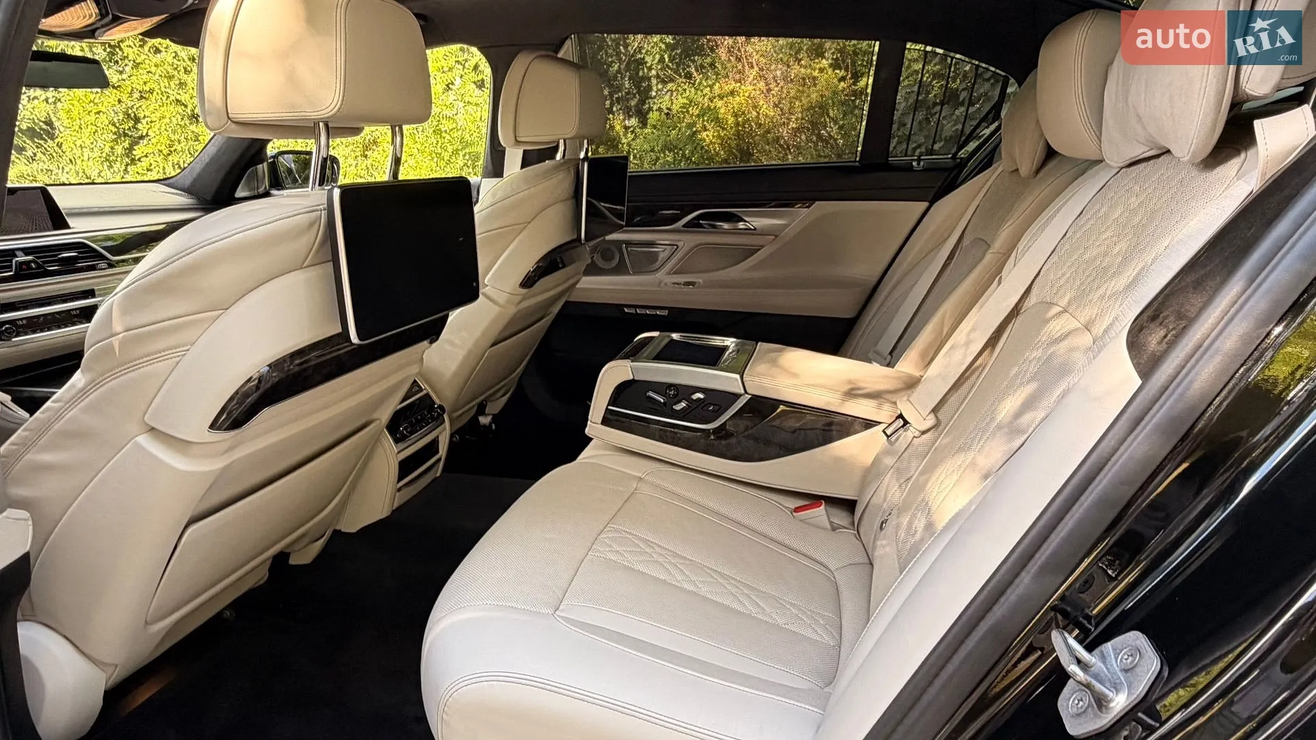 2017 BMW 7er - мініатюра 24