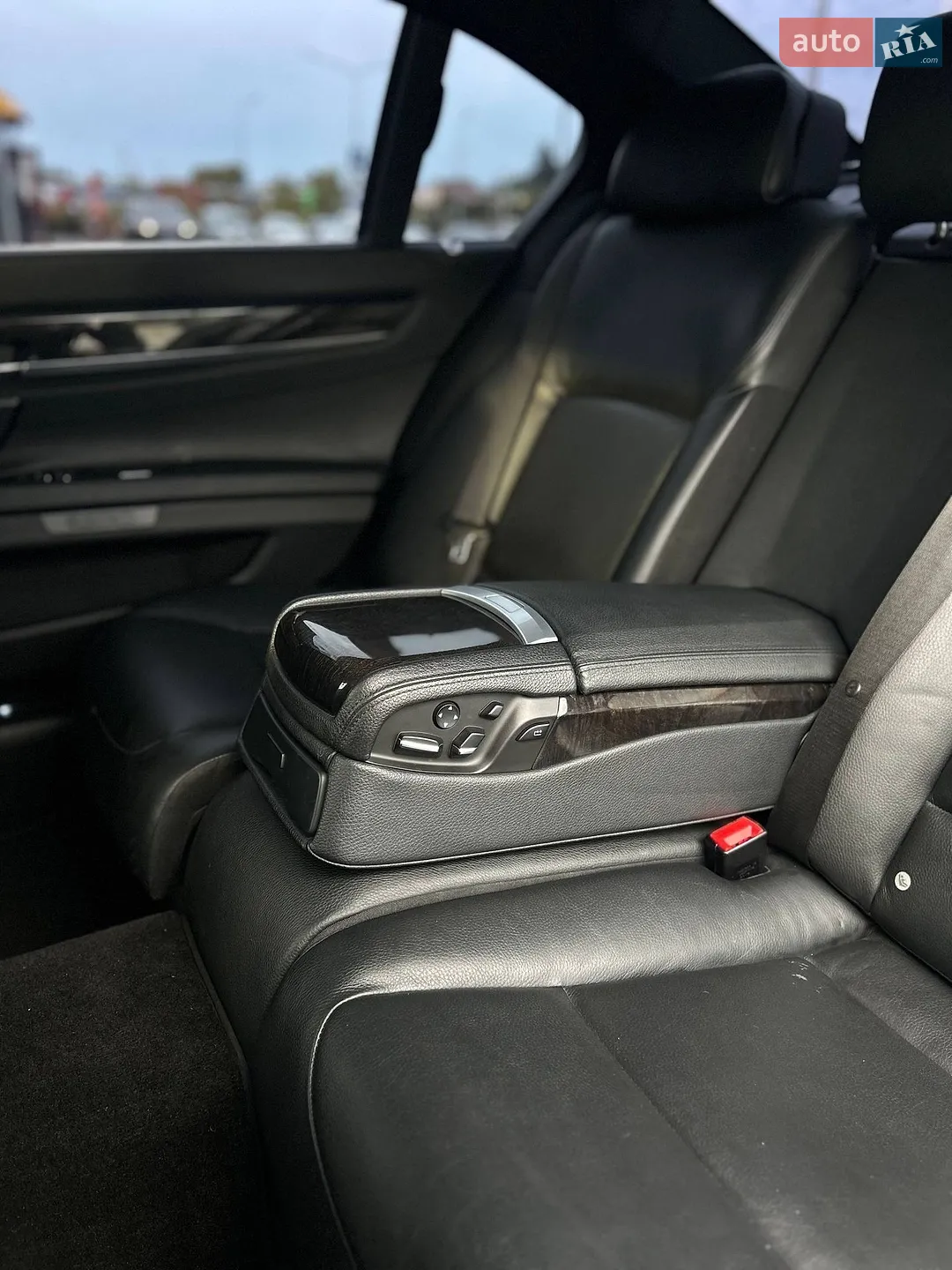 2011 BMW 7er - мініатюра 11
