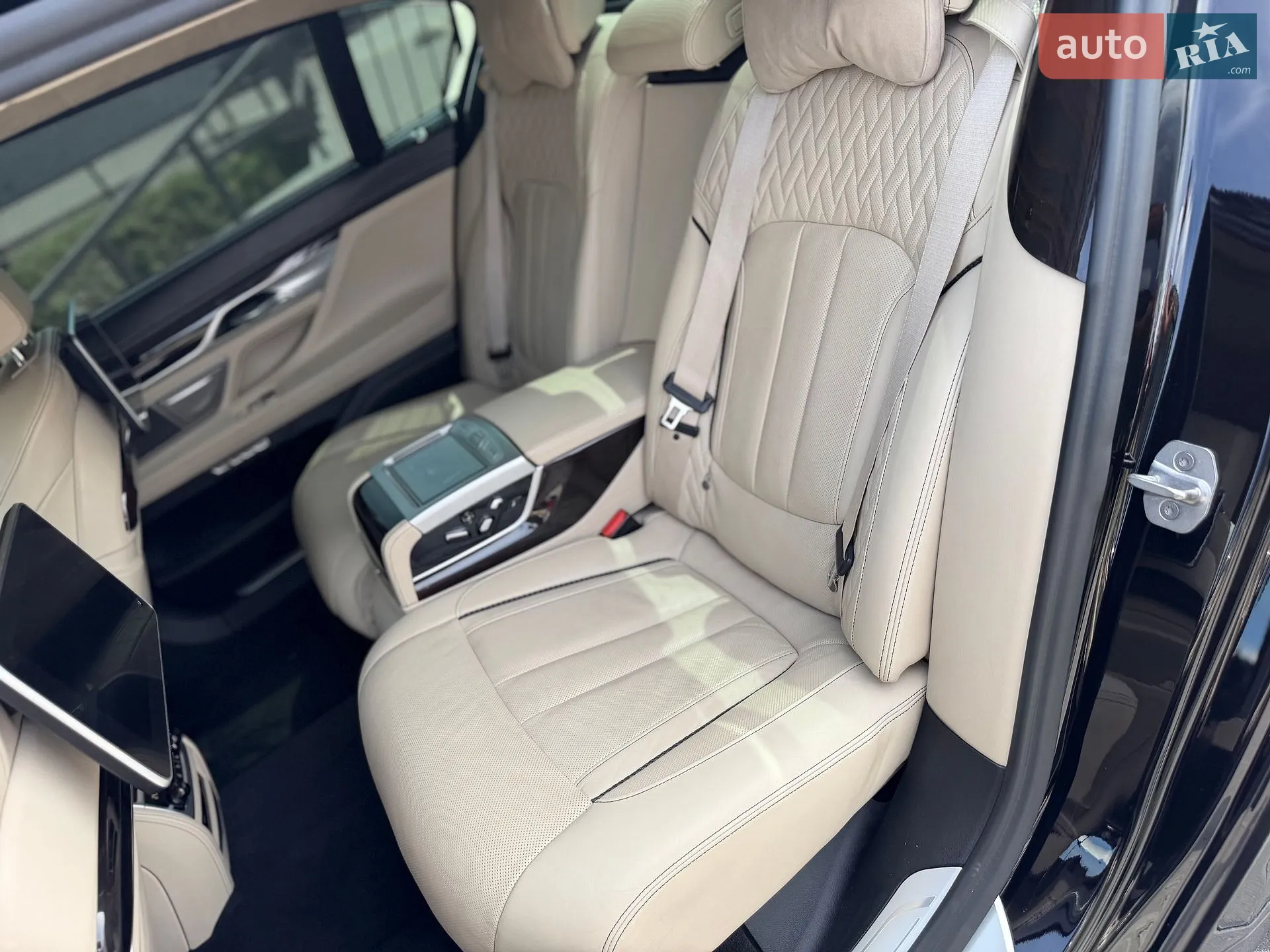 2017 BMW 7er - мініатюра 36