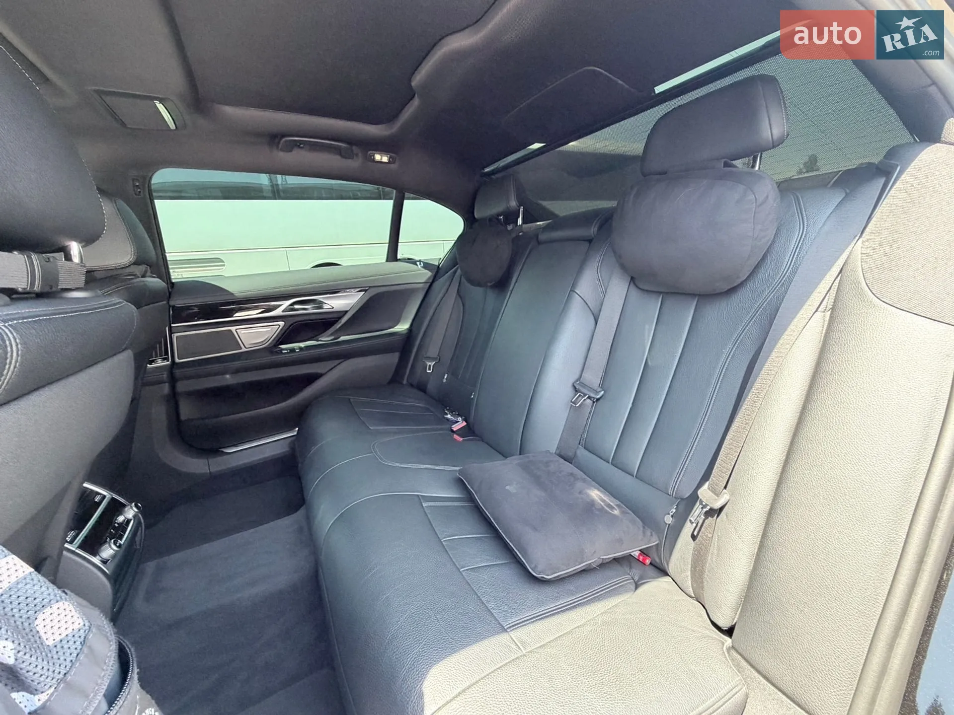2016 BMW 7er - мініатюра 8