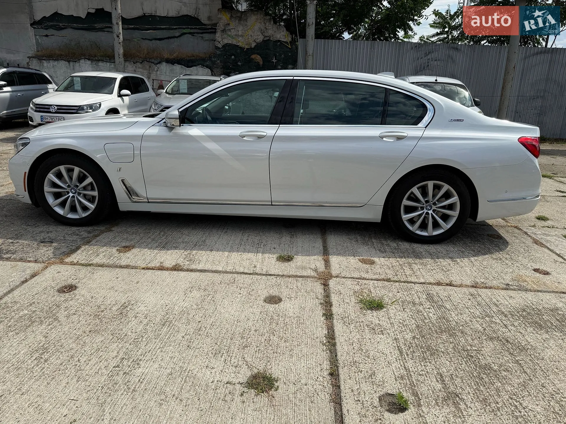 2017 BMW 7er - мініатюра 15
