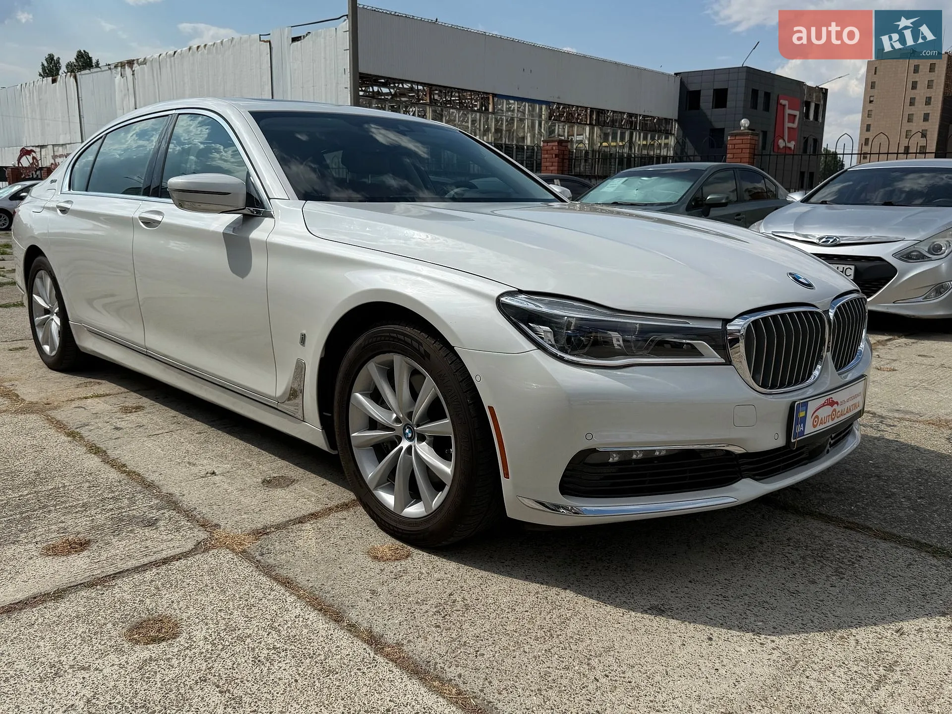 2017 BMW 7er - мініатюра 8
