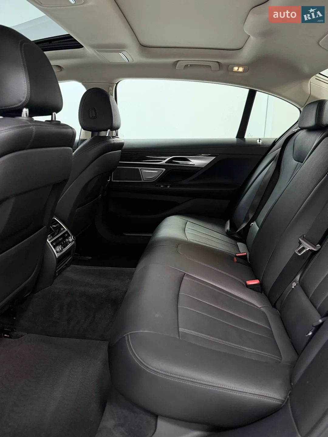 2018 BMW 7er - мініатюра 26