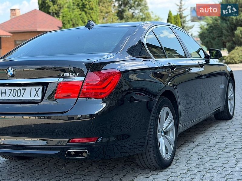 Седан BMW 7 Series 2009 в Львове