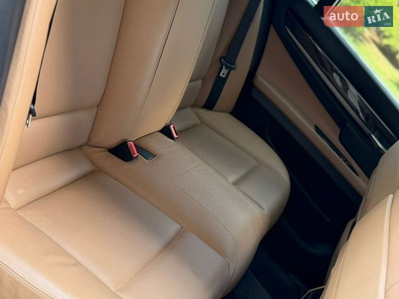 Седан BMW 7 Series 2009 в Львове