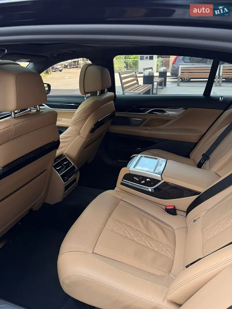 2019 BMW 7er - мініатюра 18