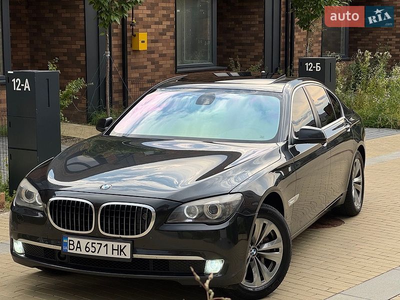 Седан BMW 7 Series 2010 в Ивано-Франковске фото Седан BMW 7 Series 2010 в Ивано-Франковске