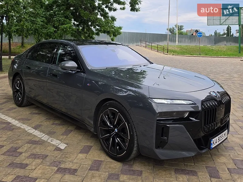 BMW 7 Series 2024