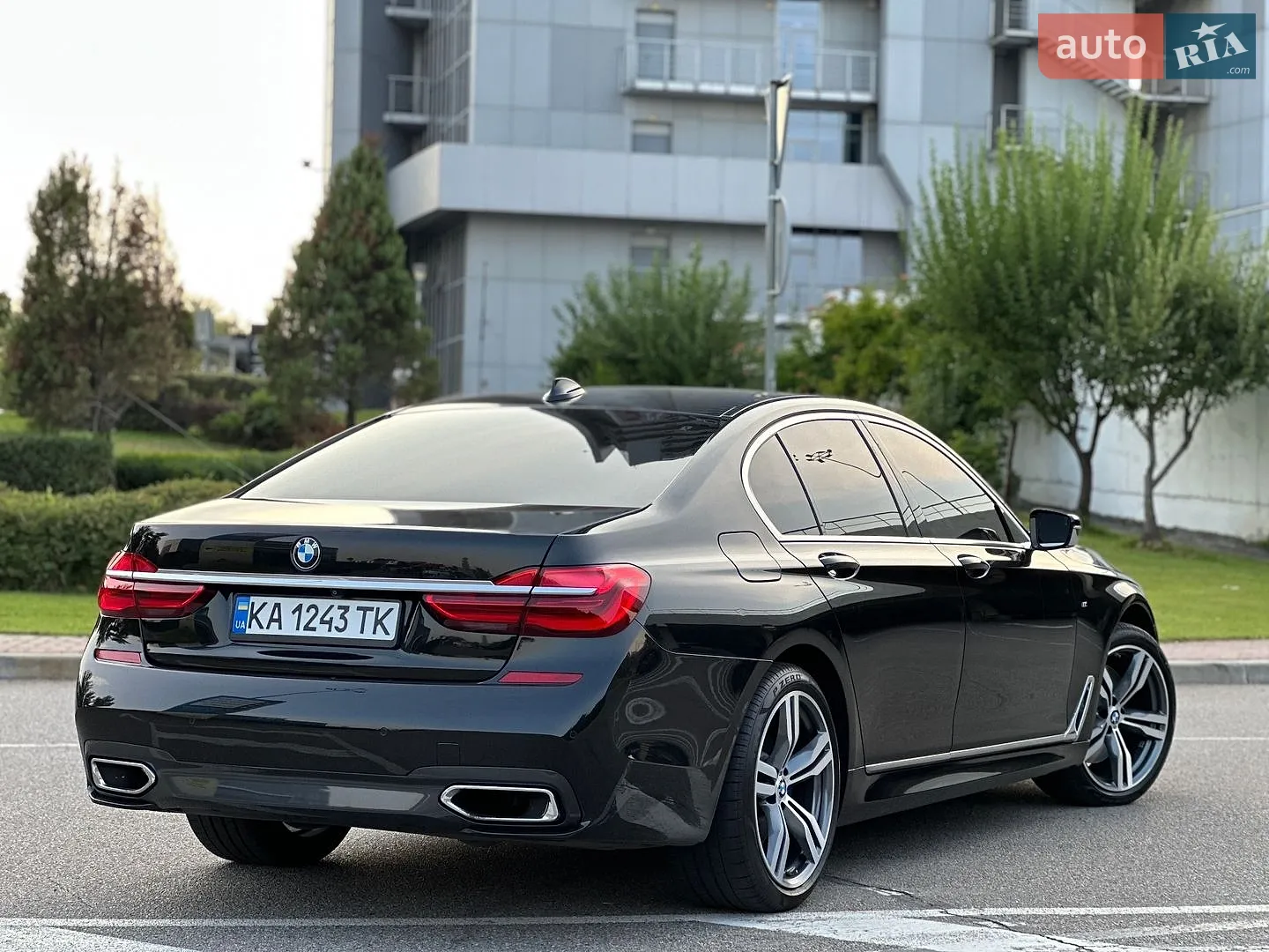 2017 BMW 7er - мініатюра 21