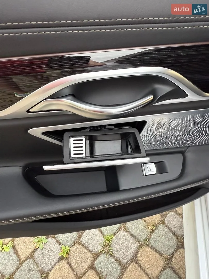 2016 BMW 7er - мініатюра 4