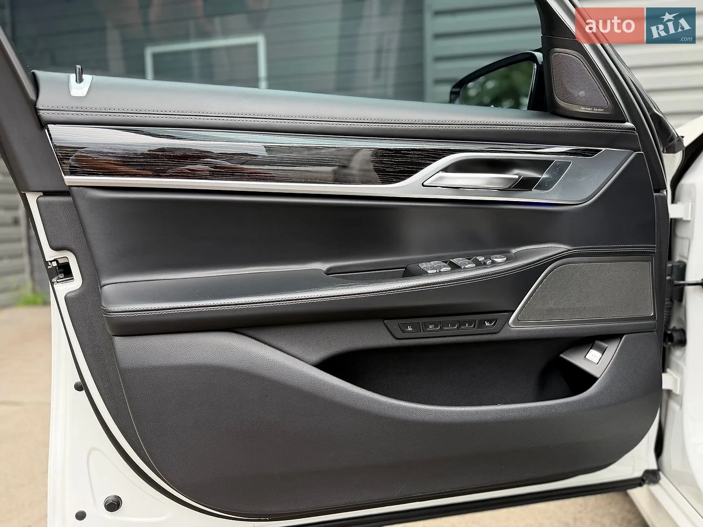 2020 BMW 7er - мініатюра 31