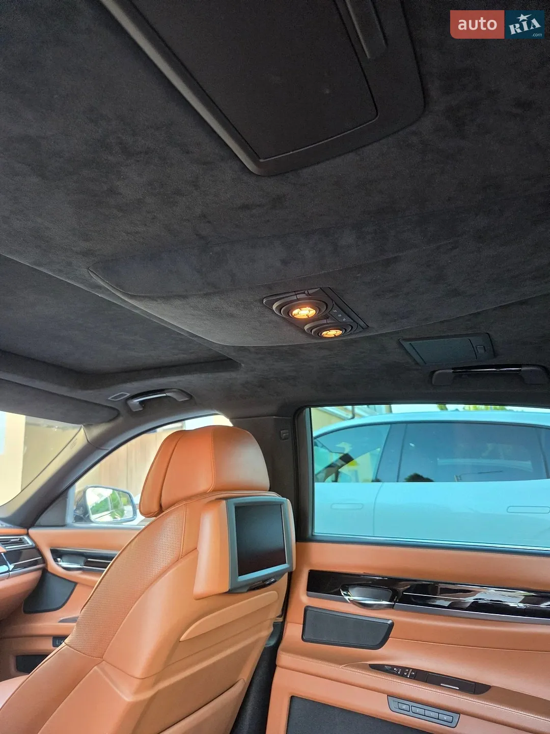 2010 BMW 7er - мініатюра 18