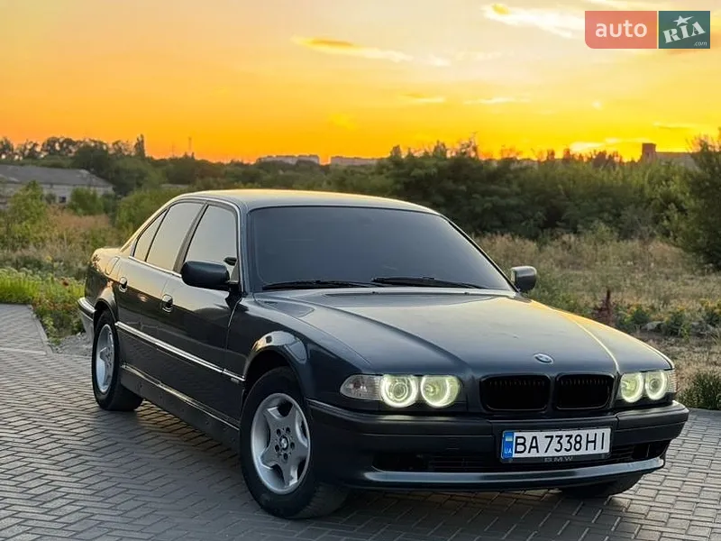 BMW 7 Series 1999