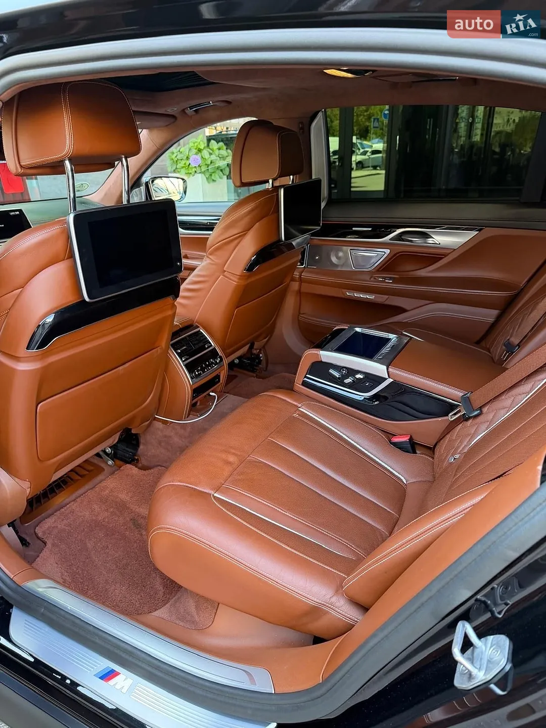 2017 BMW 7er - мініатюра 10
