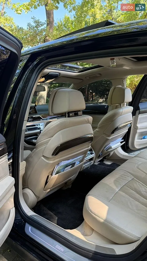 2015 BMW 7er - мініатюра 11