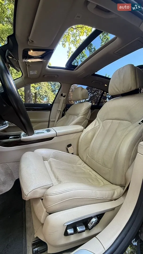 2015 BMW 7er - мініатюра 17