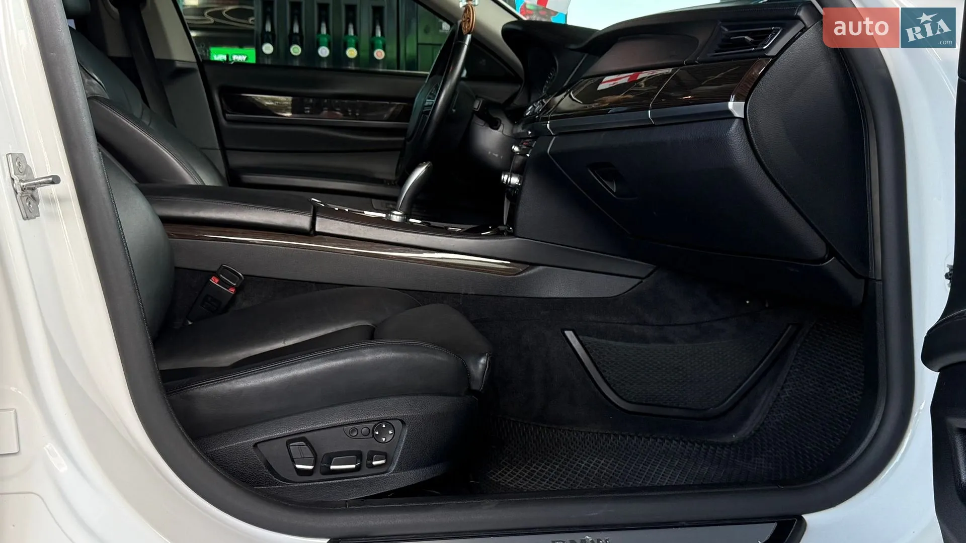 2010 BMW 7er - мініатюра 38