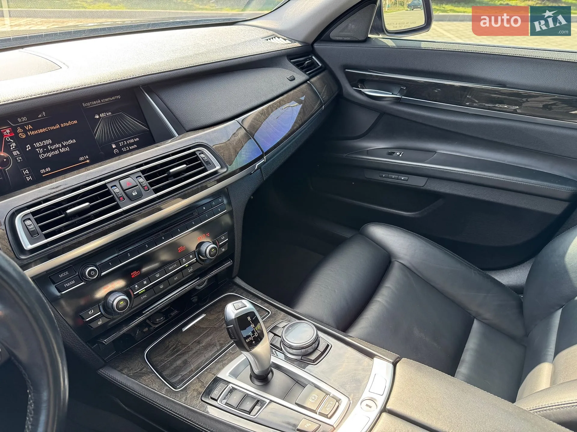 2014 BMW 7er - мініатюра 15