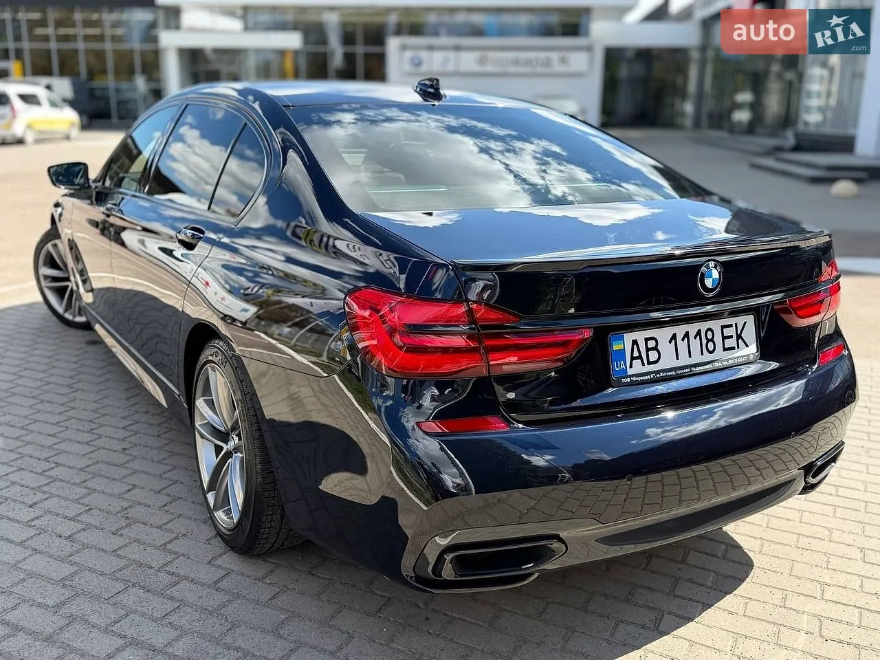 2017 BMW 7er - мініатюра 10
