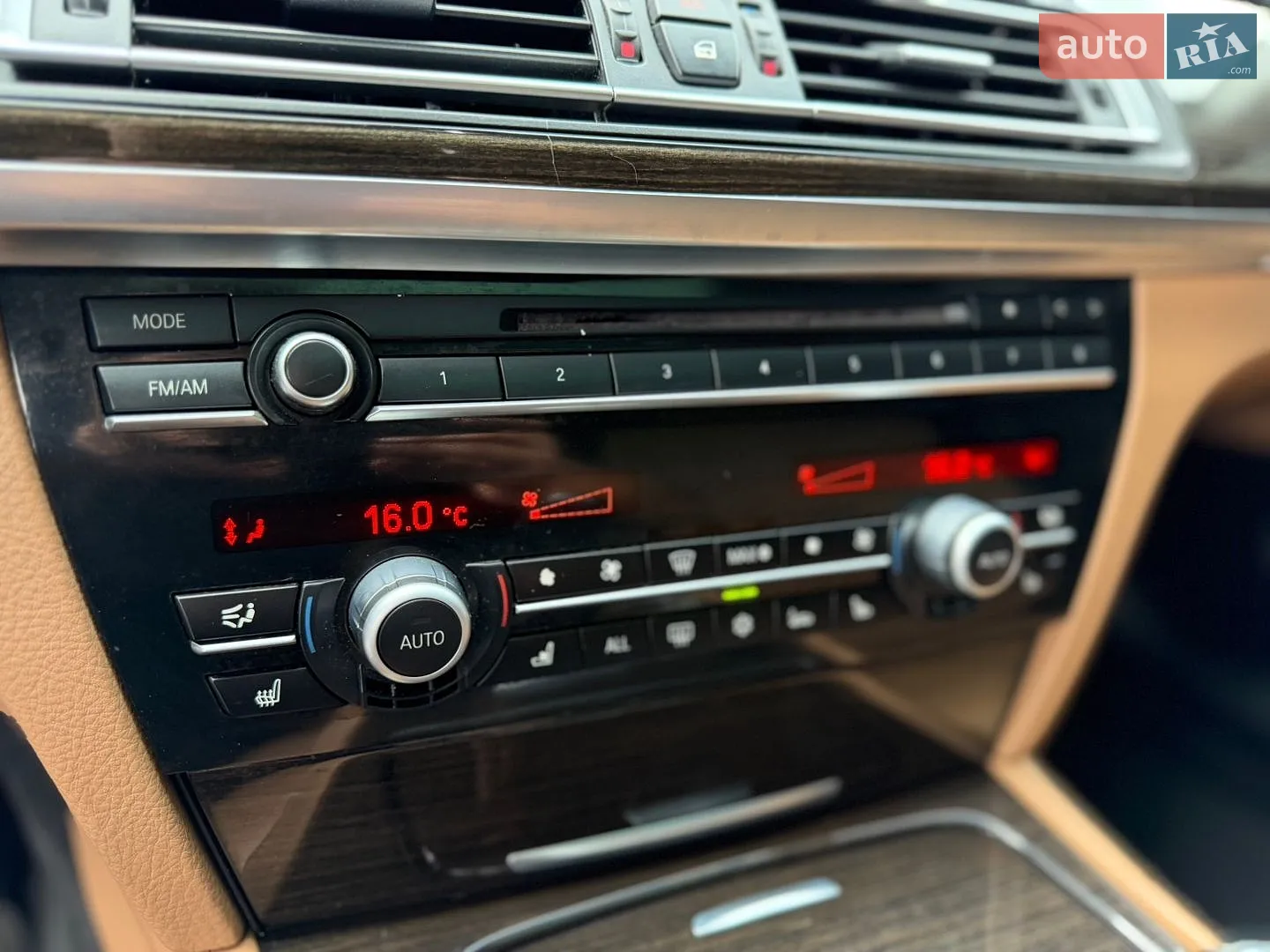 2011 BMW 7er - мініатюра 25