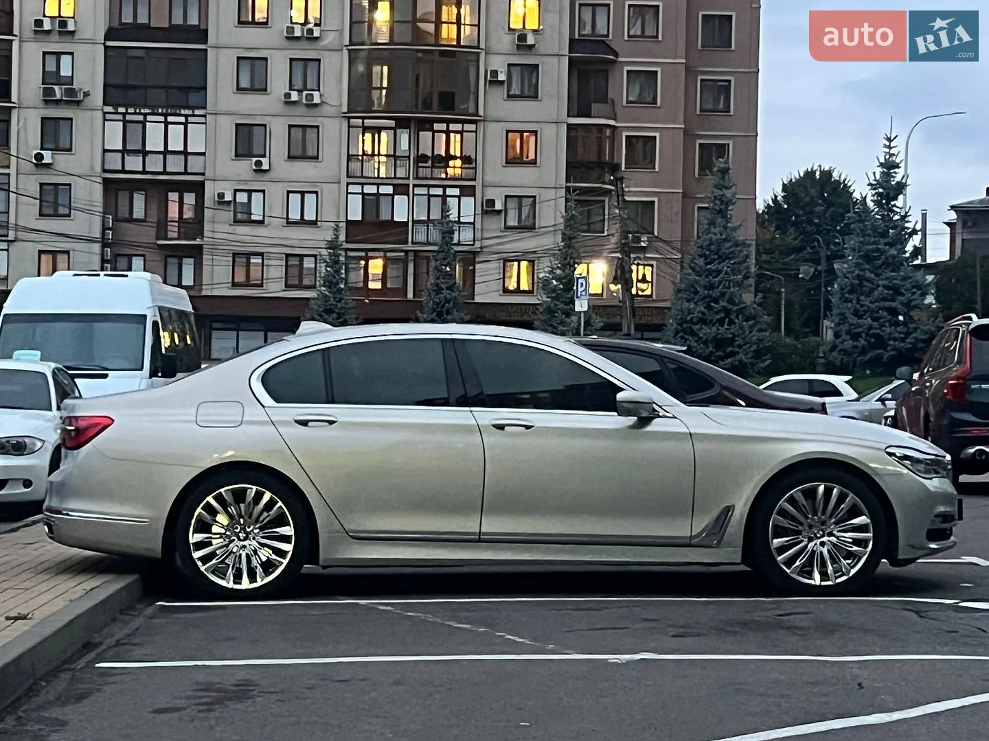 2017 BMW 7er - мініатюра 24