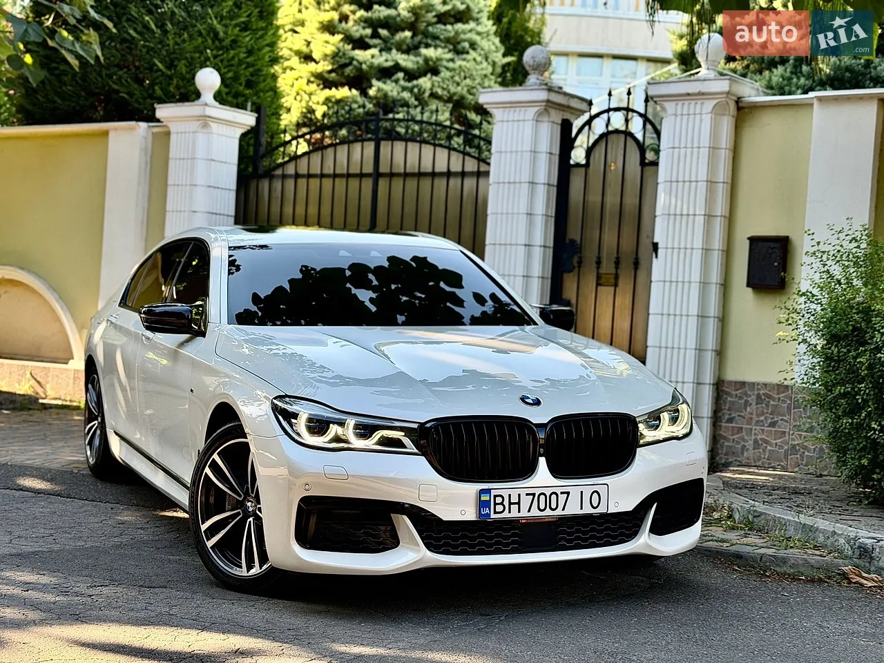 2016 BMW 7er - мініатюра 16