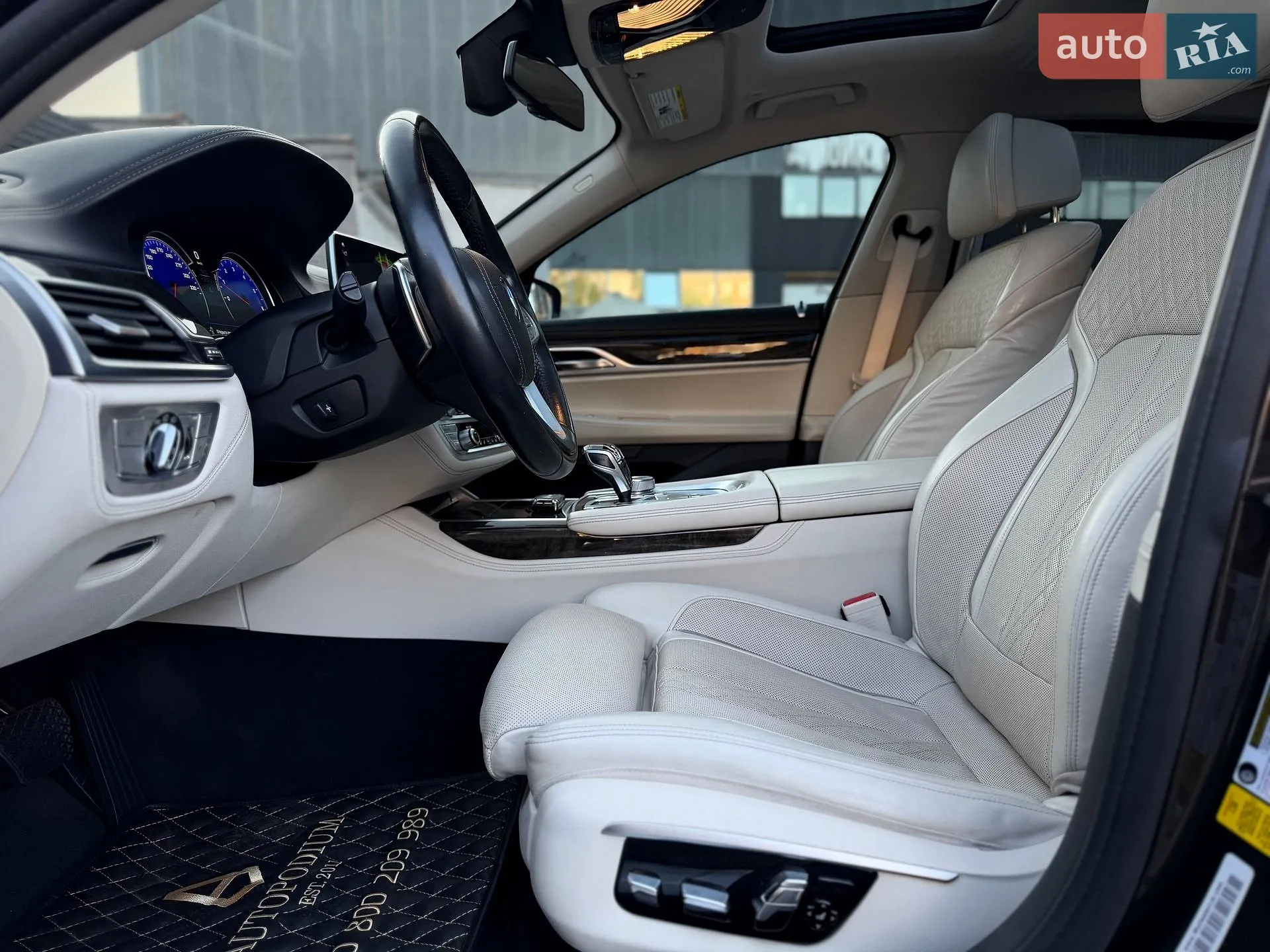 2015 BMW 7er - мініатюра 32