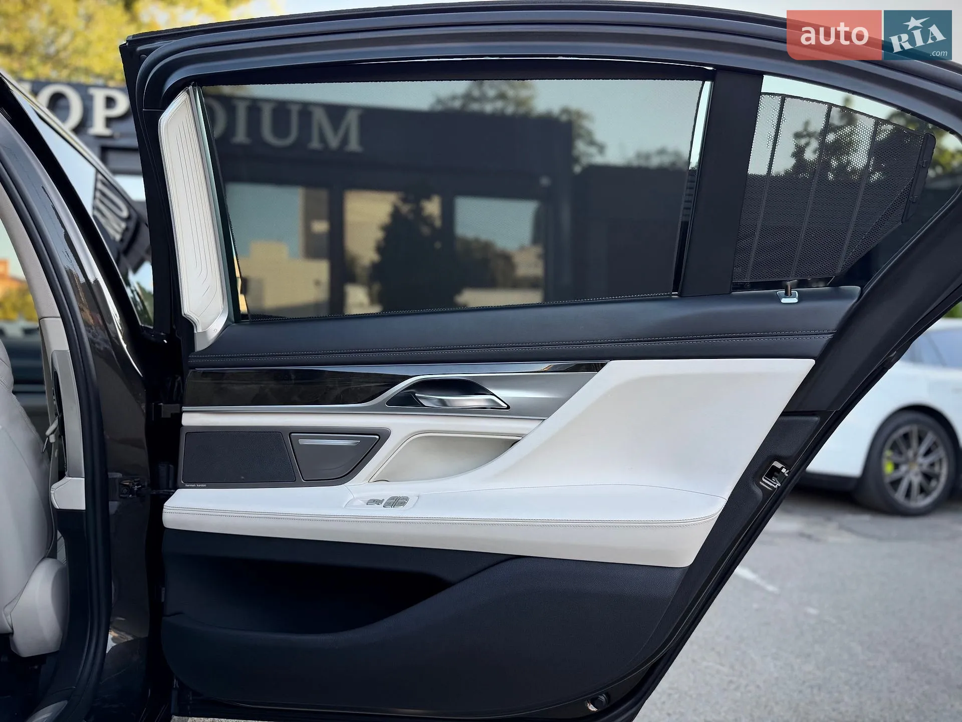 2015 BMW 7er - мініатюра 35