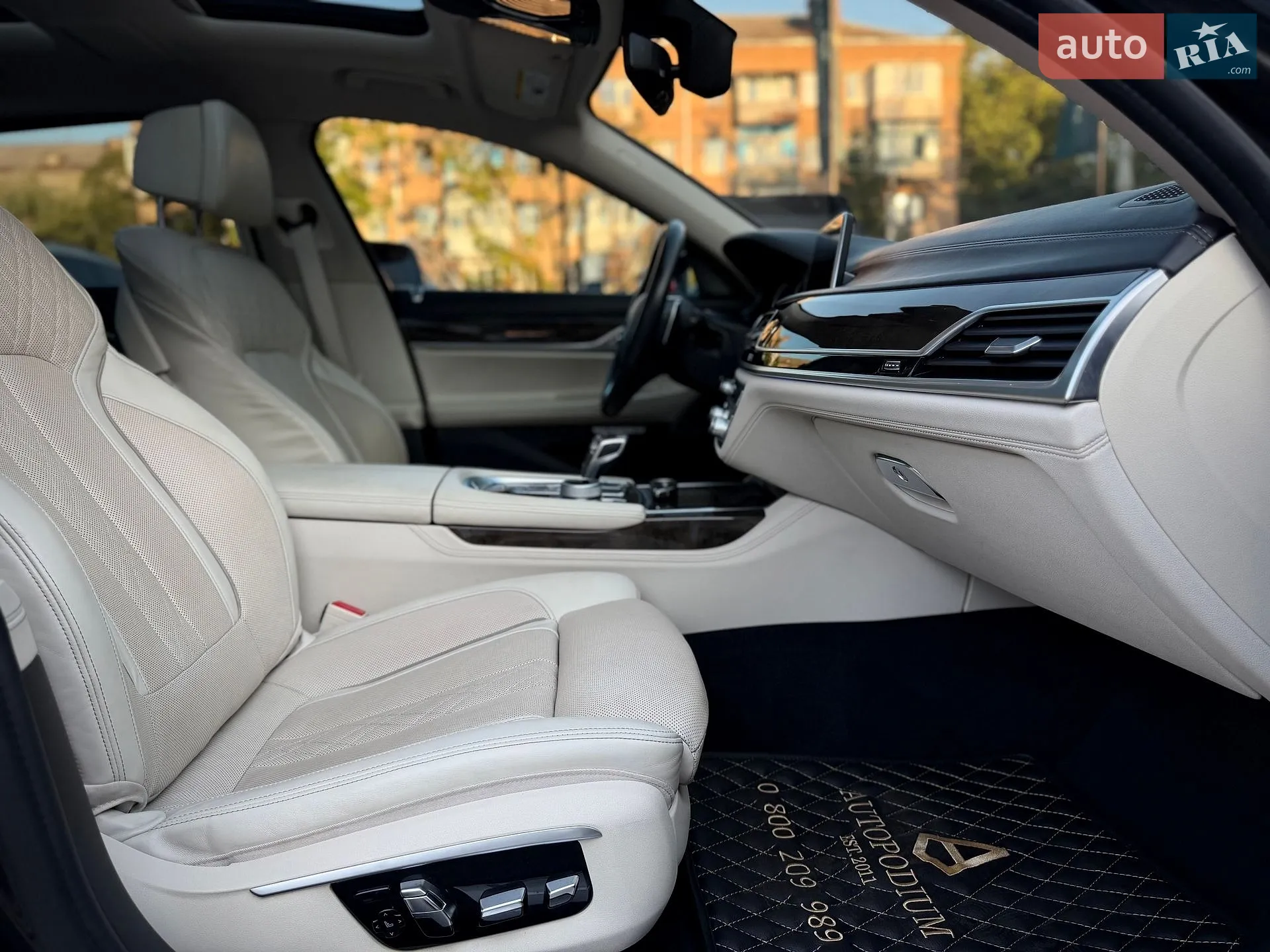 2015 BMW 7er - мініатюра 38
