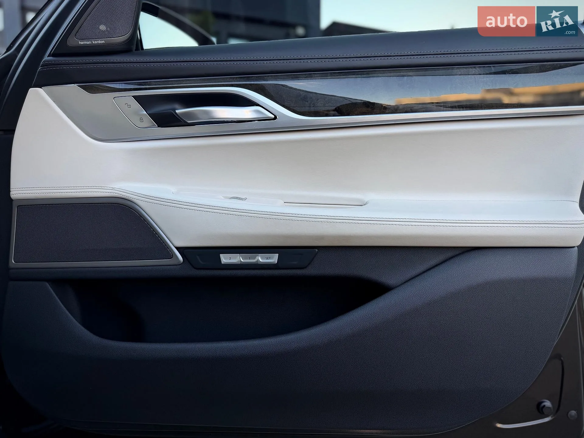 2015 BMW 7er - мініатюра 37