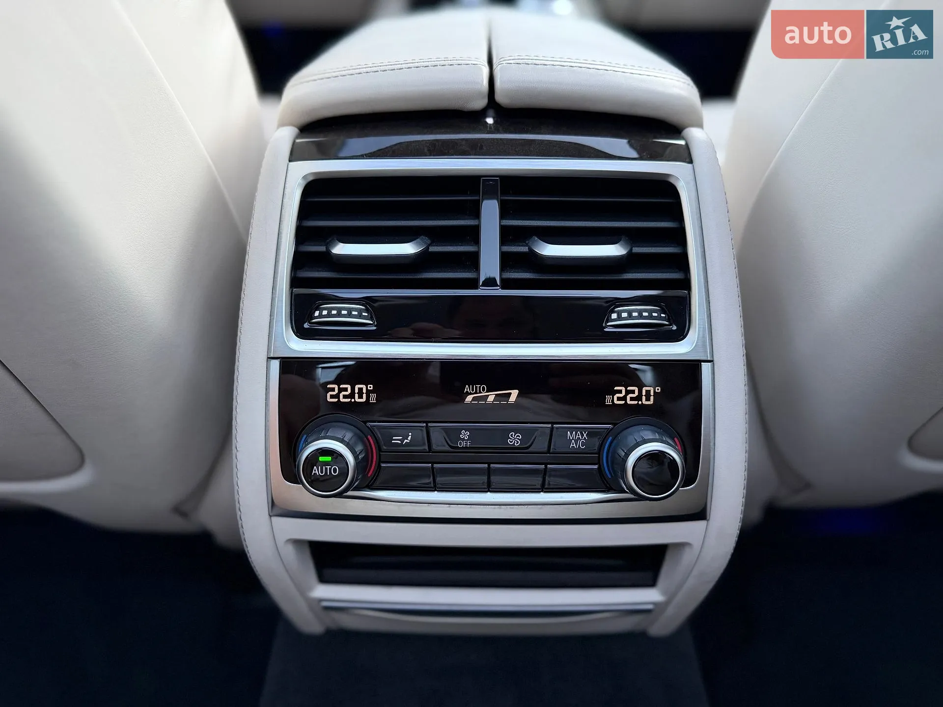 2015 BMW 7er - мініатюра 41