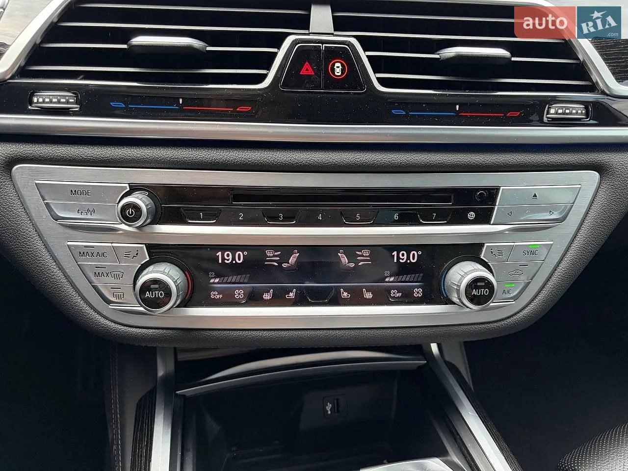 2017 BMW 7er - мініатюра 24