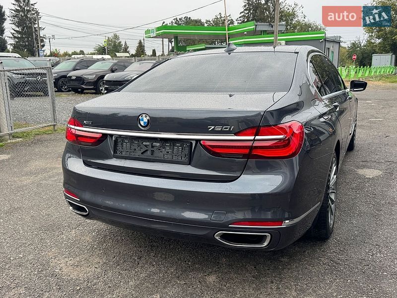 Седан BMW 7 Series 2015 в Тернополе