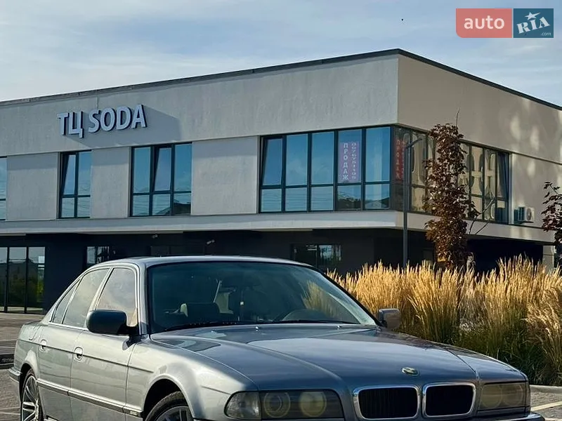 BMW 7 Series 1996