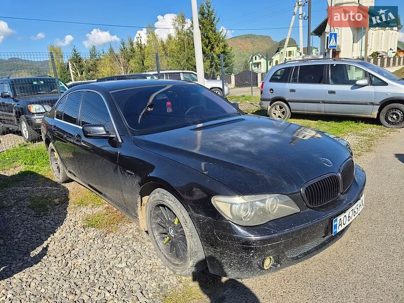 Седан BMW 7 Series 2005 в Хусті