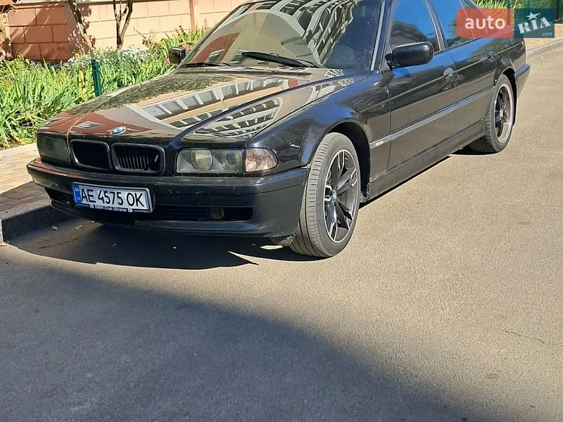 BMW 7 Series 1995