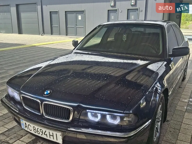 BMW 7 Series 1999