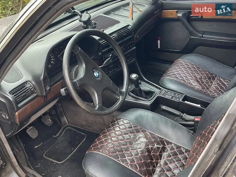 BMW 7 Series 1993