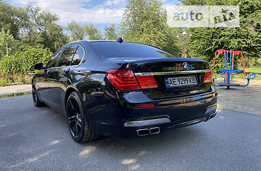 машину из россии купить bmw 750 2010 цена в долларах