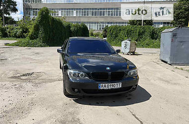 Седан BMW 760 2006 в Києві