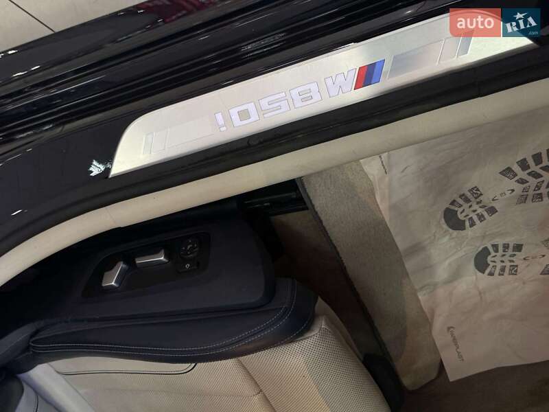 Купе BMW 8 Series Gran Coupe 2020 в Києві фото 43 Купе BMW 8 Series Gran Coupe 2020 в Києві