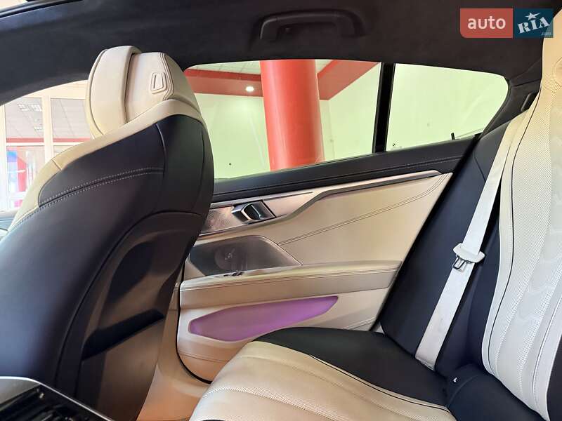 Купе BMW 8 Series Gran Coupe 2020 в Києві фото 34 Купе BMW 8 Series Gran Coupe 2020 в Києві
