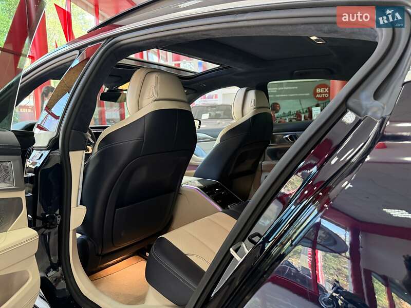 Купе BMW 8 Series Gran Coupe 2020 в Києві фото 35 Купе BMW 8 Series Gran Coupe 2020 в Києві