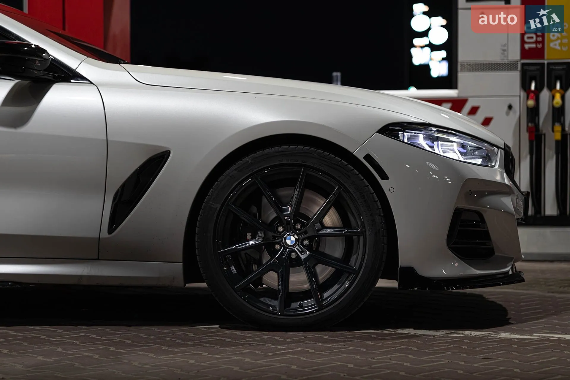 2023 BMW 8er - мініатюра 9
