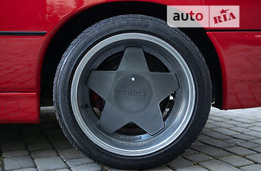Купе BMW 8 Series 1990 в 
