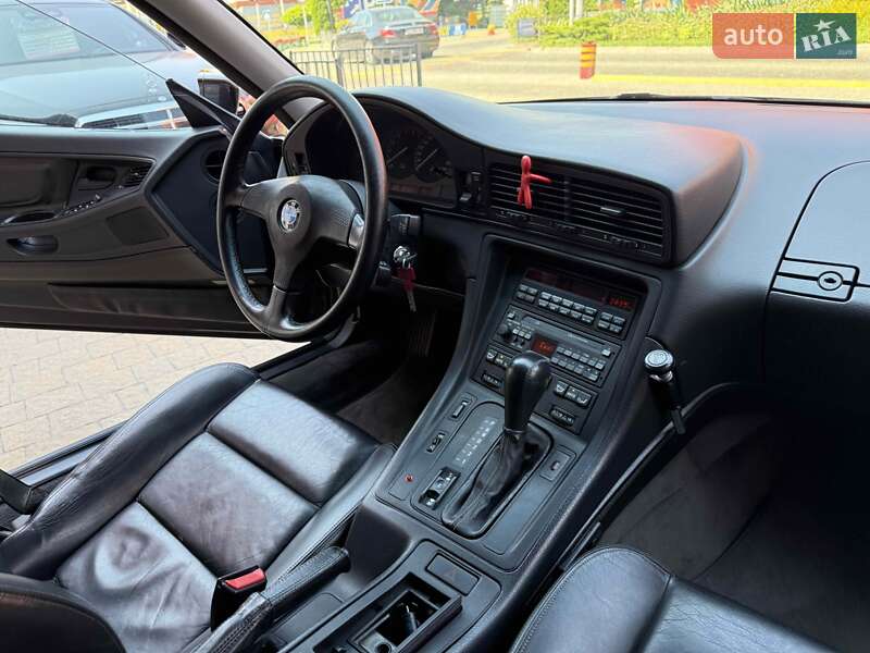 Купе BMW 8 Series 1990 в Львове