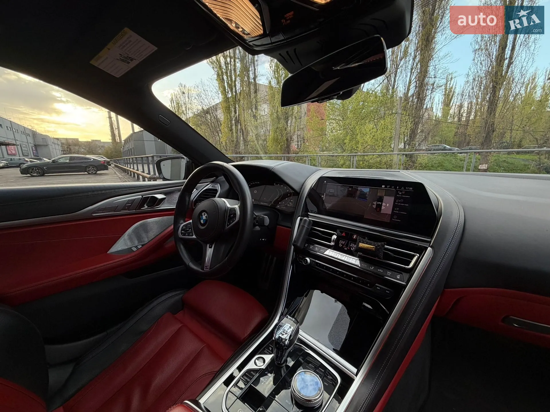 2020 BMW 8er - мініатюра 23