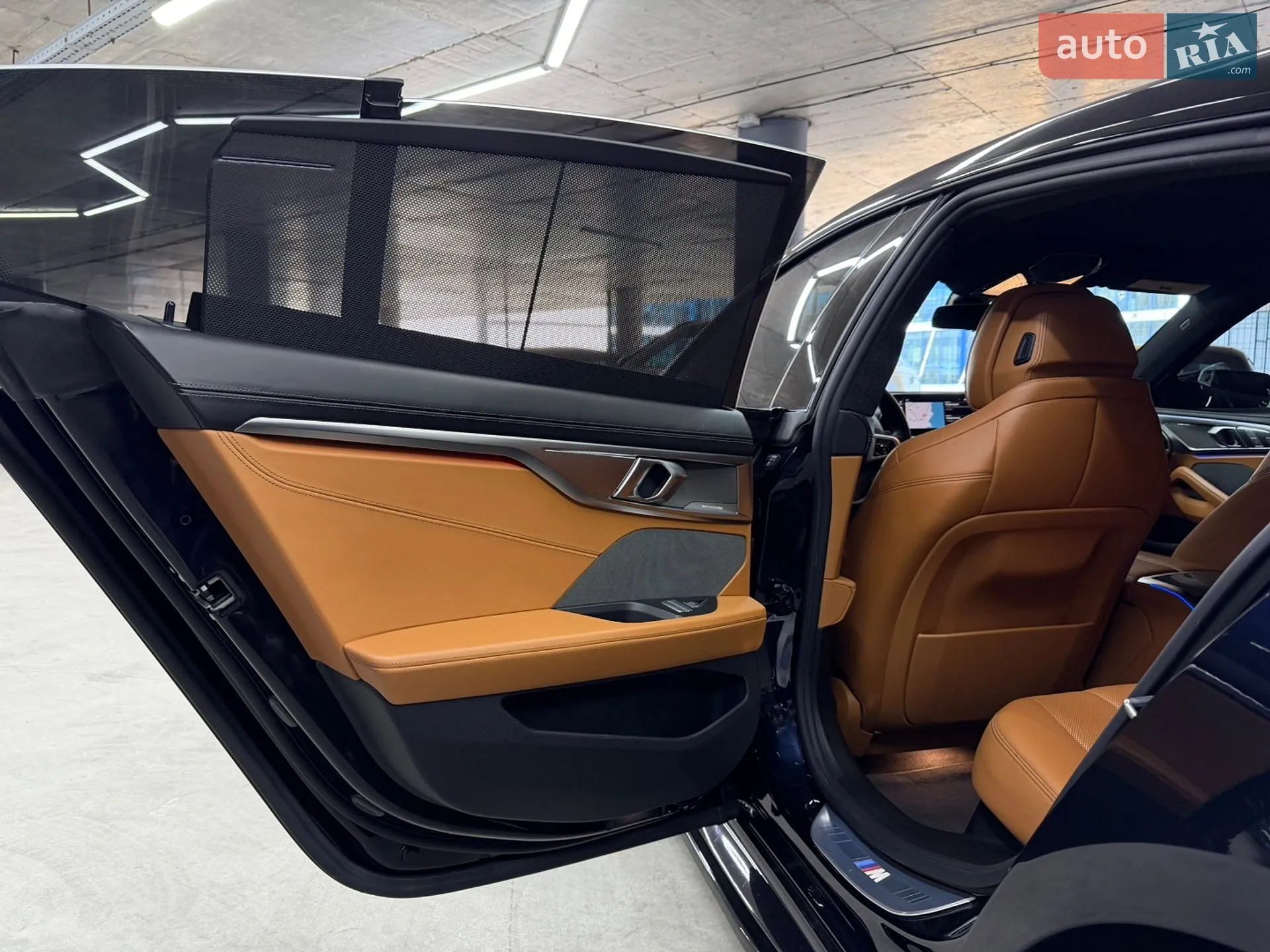 2021 BMW 8er - мініатюра 24