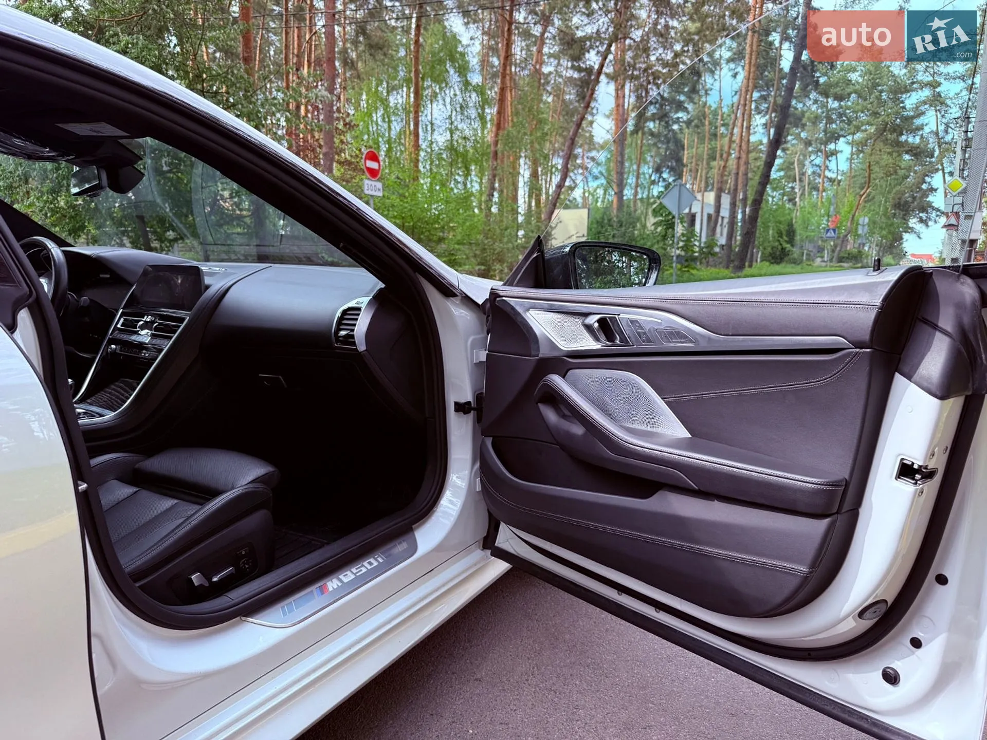 2019 BMW 8er - мініатюра 15